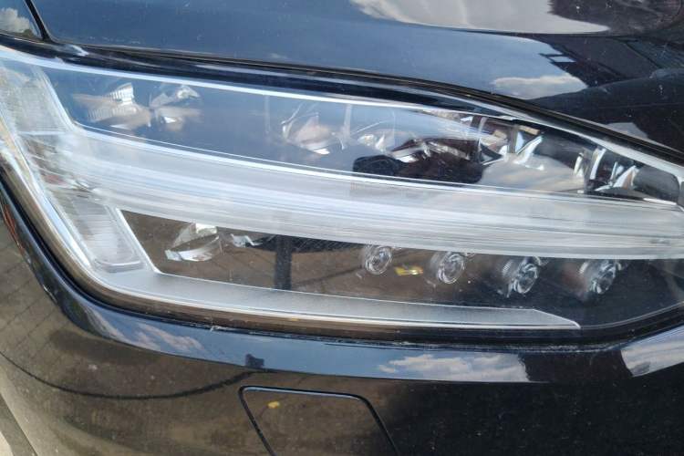 Used Volvo XC90 New Energy 2021 E-Drive Hybrid T8 Luxury Flagship 7-Seater Right Front Headlight