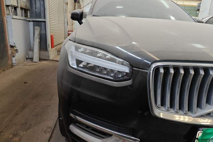 Used Volvo XC90 New Energy 2021 E-Drive Hybrid T8 Luxury Flagship 7-Seater Right Front Headlight
