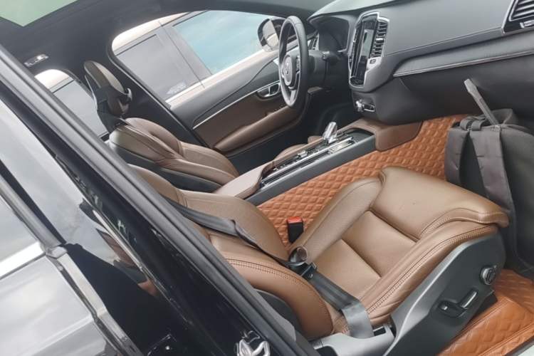 Used Volvo XC90 New Energy 2021 E-Drive Hybrid T8 Luxury Flagship 7-Seater Right Front Seat