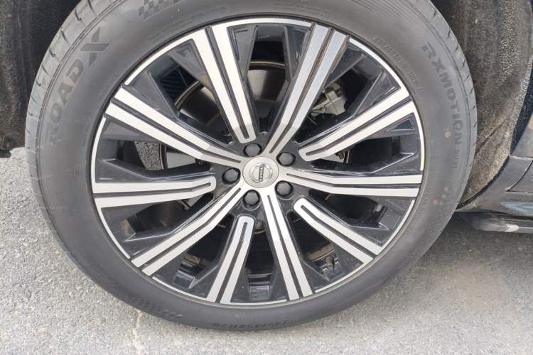 Used Volvo XC90 New Energy 2021 E-Drive Hybrid T8 Luxury Flagship 7-Seater Right Front Wheel Hub