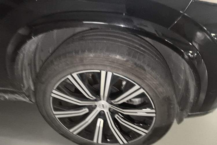 Used Volvo XC90 New Energy 2021 E-Drive Hybrid T8 Luxury Flagship 7-Seater Right Front Wheel Hub