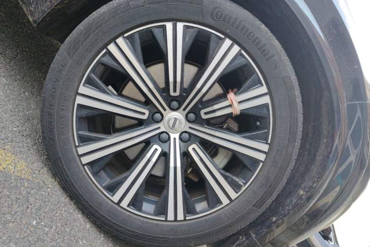 Used Volvo XC90 New Energy 2021 E-Drive Hybrid T8 Luxury Flagship 7-Seater Right Front Wheel Hub