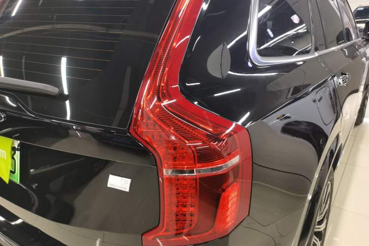Used Volvo XC90 New Energy 2021 E-Drive Hybrid T8 Luxury Flagship 7-Seater Right Rear Taillight