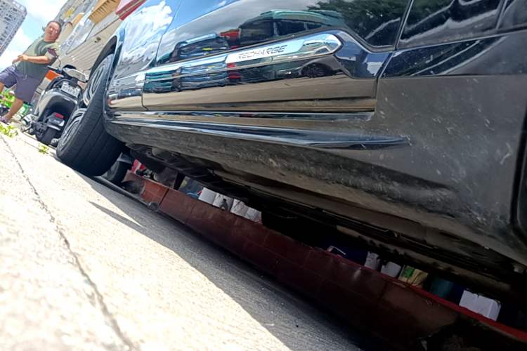Used Volvo XC90 New Energy 2021 E-Drive Hybrid T8 Luxury Flagship 7-Seater Right Side Sill