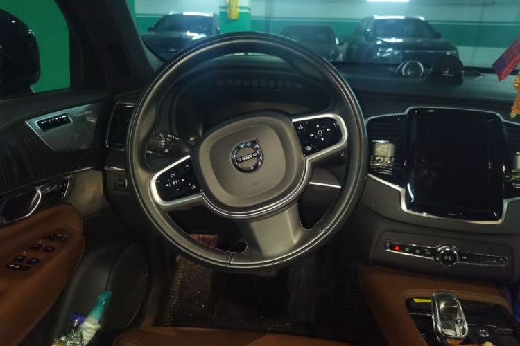 Used Volvo XC90 New Energy 2021 E-Drive Hybrid T8 Luxury Flagship 7-Seater Steering Wheel