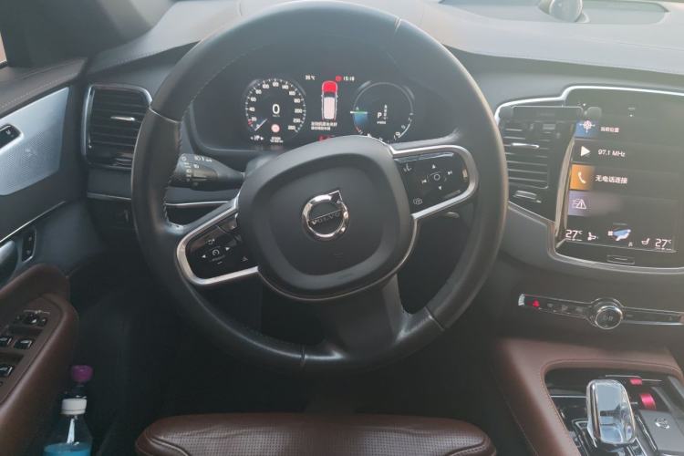 Used Volvo XC90 New Energy 2021 E-Drive Hybrid T8 Luxury Flagship 7-Seater Steering Wheel