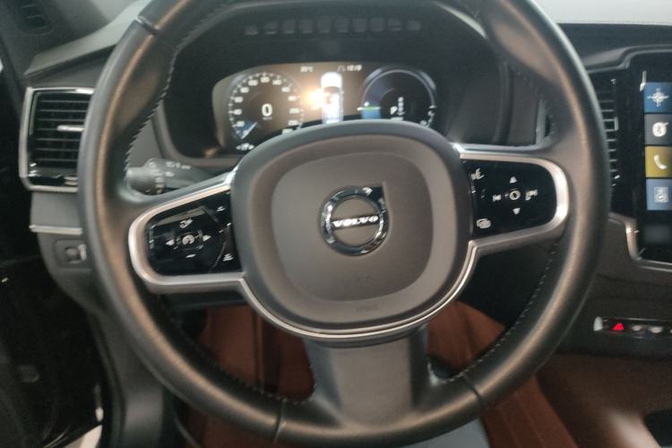 Used Volvo XC90 New Energy 2021 E-Drive Hybrid T8 Luxury Flagship 7-Seater Steering Wheel