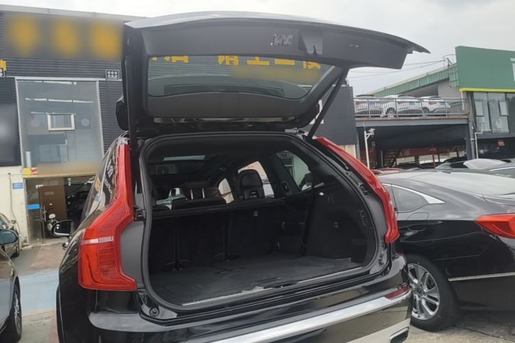 Used Volvo XC90 New Energy 2021 E-Drive Hybrid T8 Luxury Flagship 7-Seater Trunk