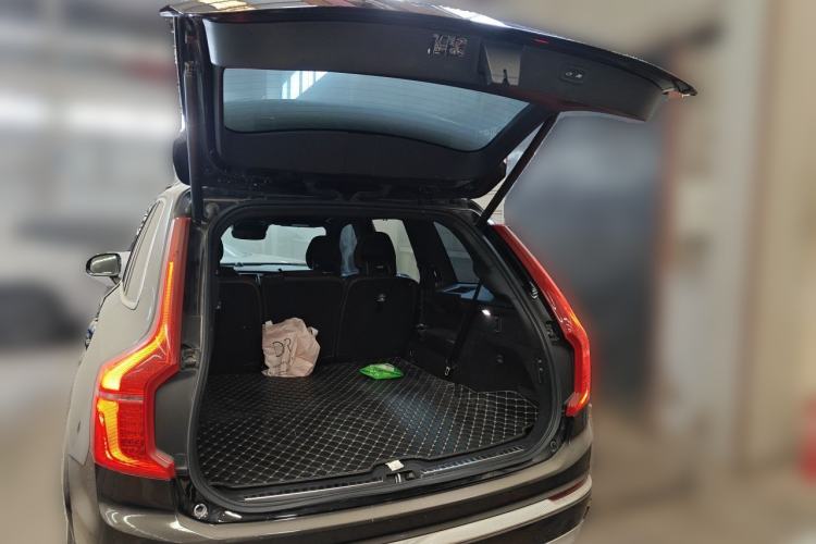 Used Volvo XC90 New Energy 2021 E-Drive Hybrid T8 Luxury Flagship 7-Seater Trunk