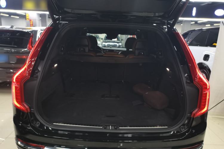 Used Volvo XC90 New Energy 2021 E-Drive Hybrid T8 Luxury Flagship 7-Seater Trunk