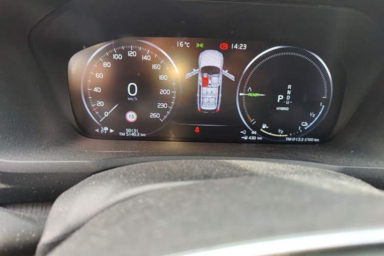 Used Volvo XC90 New Energy 2021 E-Drive Hybrid T8 Luxury Flagship 7-Seater Odometer Close Up