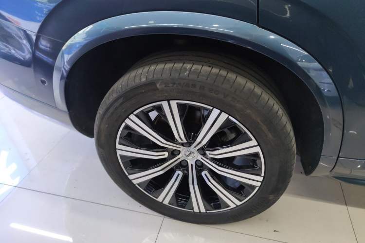 Used Volvo XC90 New Energy 2021 E-Drive Hybrid T8 Luxury Flagship 7-Seater Right Rear Wheel Hub