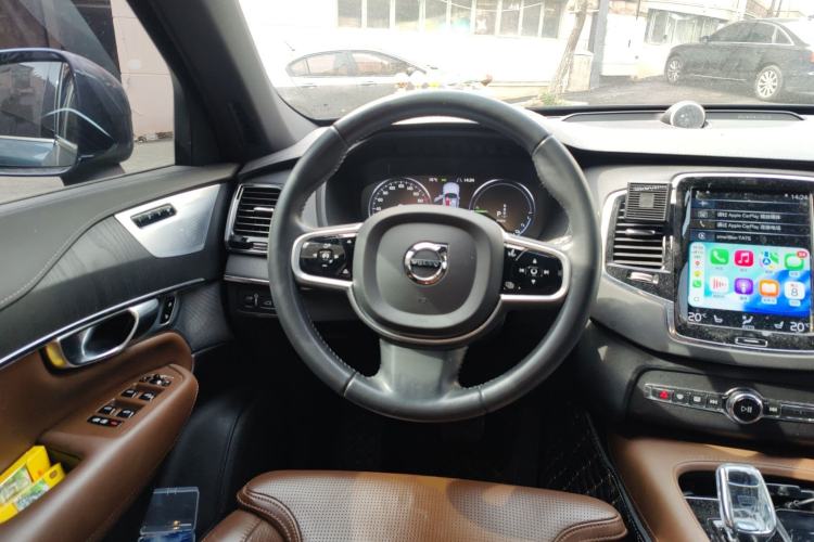 Used Volvo XC90 New Energy 2021 E-Drive Hybrid T8 Luxury Flagship 7-Seater Steering Wheel