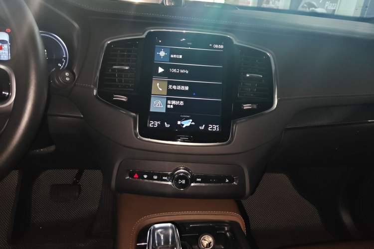 Used Volvo XC90 New Energy 2021 E-Drive Hybrid T8 Luxury Flagship 7-Seater Audio And AC Panel