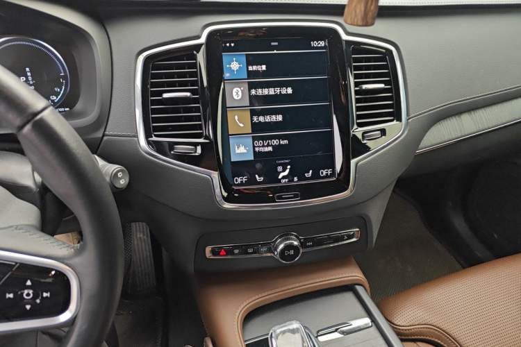 Used Volvo XC90 New Energy 2021 E-Drive Hybrid T8 Luxury Flagship 7-Seater Audio And AC Panel