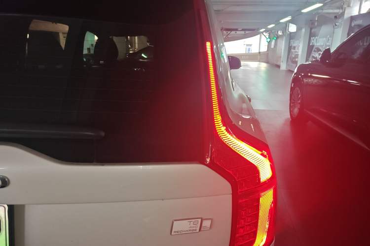 Used Volvo XC90 New Energy 2021 E-Drive Hybrid T8 Luxury Flagship 7-Seater Exterior 1