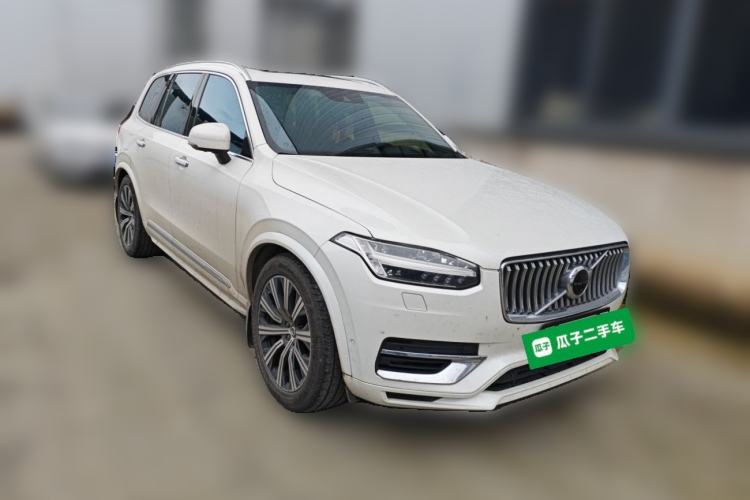 Used Volvo XC90 New Energy 2021 E-Drive Hybrid T8 Luxury Flagship 7-Seater Front Right 45 Deg