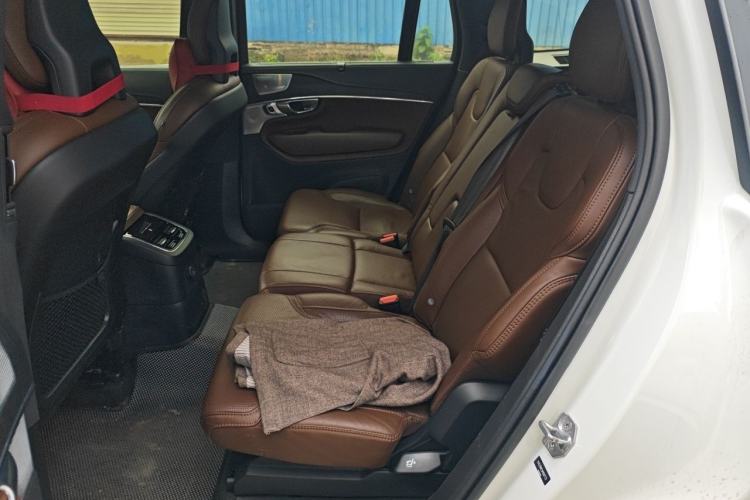 Used Volvo XC90 New Energy 2021 E-Drive Hybrid T8 Luxury Flagship 7-Seater Left Rear Seat