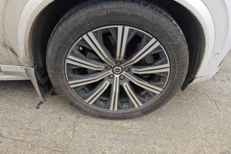Used Volvo XC90 New Energy 2021 E-Drive Hybrid T8 Luxury Flagship 7-Seater Right Front Wheel Hub