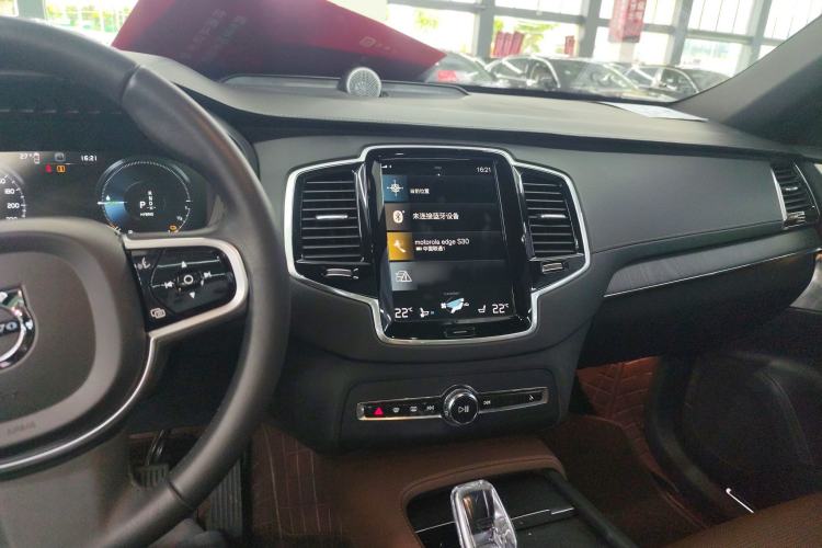 Used Volvo XC90 New Energy 2022 E-Drive Hybrid T8 Luxury Flagship 7-Seater Center Console