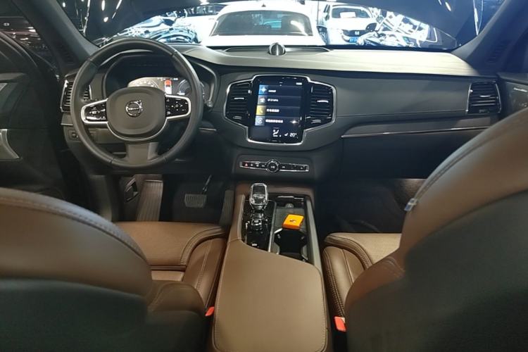 Used Volvo XC90 New Energy 2022 Facelift E-Drive Hybrid T8 Luxury Prestige 7-Seater Center Console