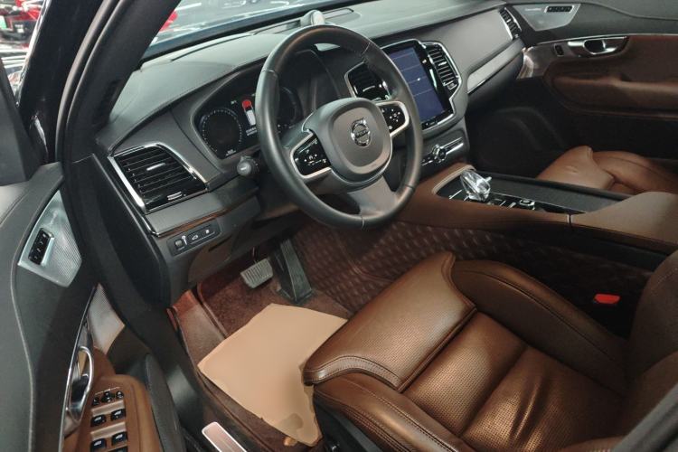 Used Volvo XC90 New Energy 2022 E-Drive Hybrid T8 Luxury Flagship 7-Seater Driver Seat