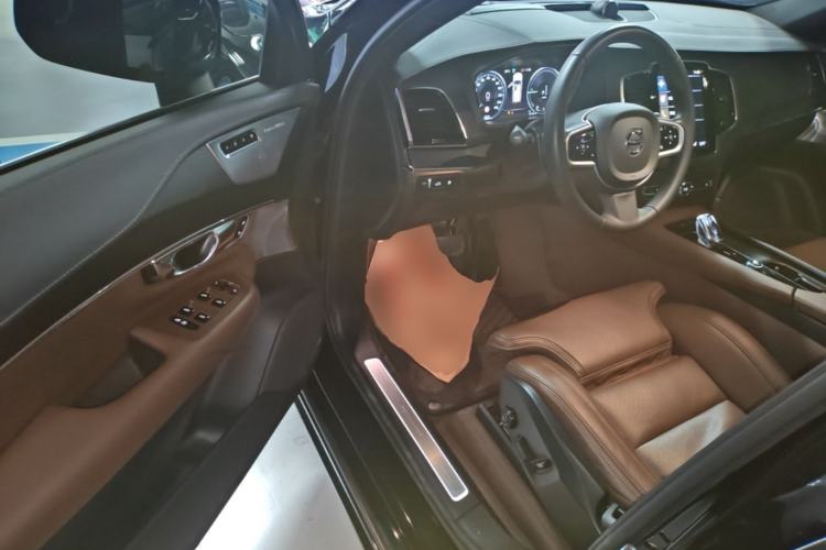 Used Volvo XC90 New Energy 2022 E-Drive Hybrid T8 Luxury Flagship 7-Seater Driver Seat