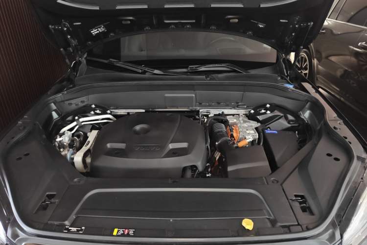 Used Volvo XC90 New Energy 2022 E-Drive Hybrid T8 Luxury Flagship 7-Seater Engine Bay