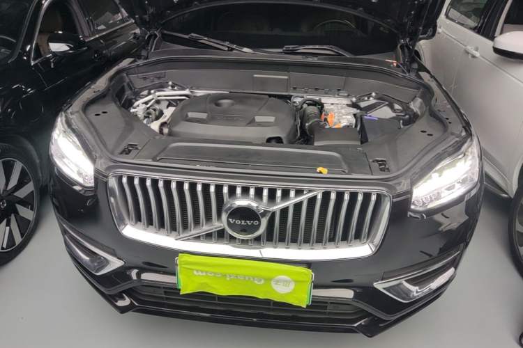 Used Volvo XC90 New Energy 2022 E-Drive Hybrid T8 Luxury Flagship 7-Seater Engine Bay