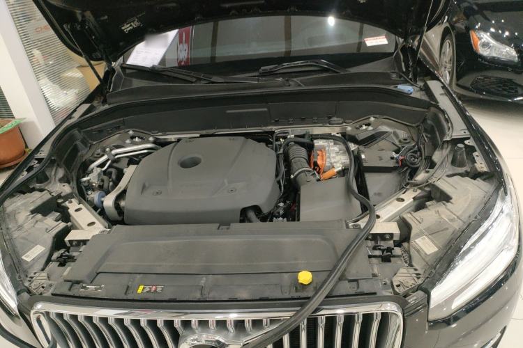 Used Volvo XC90 New Energy 2022 E-Drive Hybrid T8 Luxury Flagship 7-Seater Engine Bay