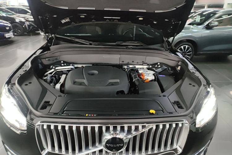 Used Volvo XC90 New Energy 2022 Facelift E-Drive Hybrid T8 Luxury Prestige 7-Seater Engine Bay