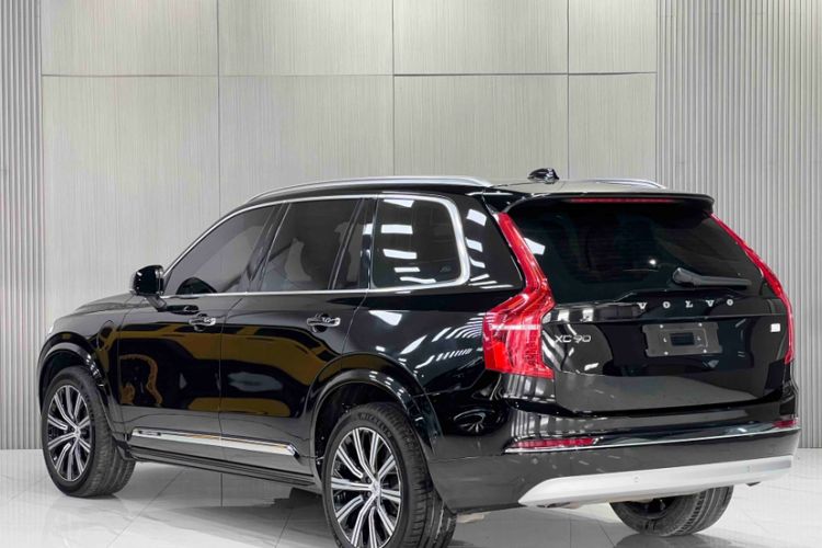 Used Volvo XC90 New Energy 2022 E-Drive Hybrid T8 Luxury Flagship 7-Seater Exterior 4