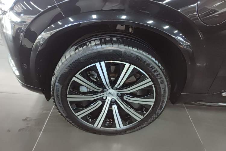 Used Volvo XC90 New Energy 2022 Facelift E-Drive Hybrid T8 Luxury Prestige 7-Seater Exterior 4