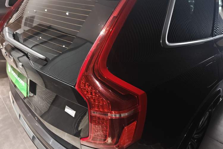 Used Volvo XC90 New Energy 2022 E-Drive Hybrid T8 Luxury Flagship 7-Seater Exterior 6