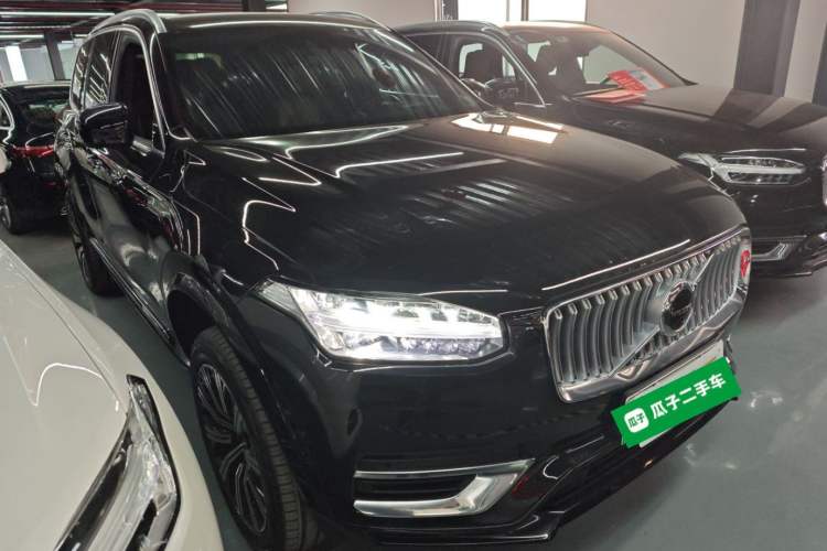 Used Volvo XC90 New Energy 2022 E-Drive Hybrid T8 Luxury Flagship 7-Seater Front Right 45 Deg