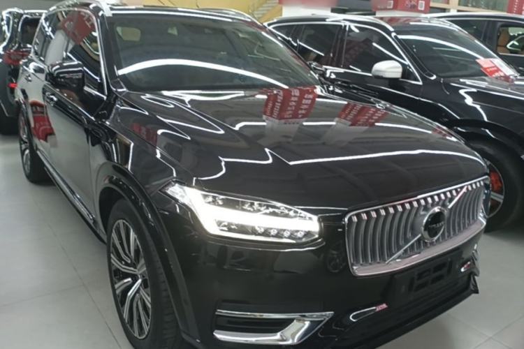 Used Volvo XC90 New Energy 2022 Facelift E-Drive Hybrid T8 Luxury Prestige 7-Seater Front Right 45 Deg