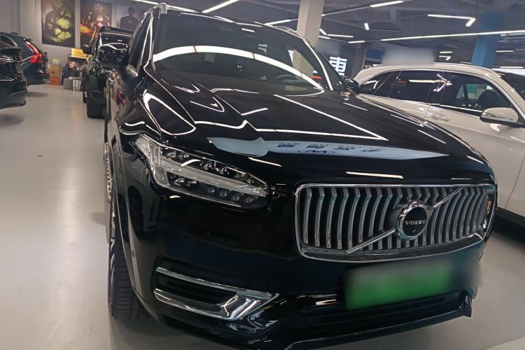 Used Volvo XC90 New Energy 2022 Facelift E-Drive Hybrid T8 Luxury Prestige 7-Seater Front Right 45 Deg