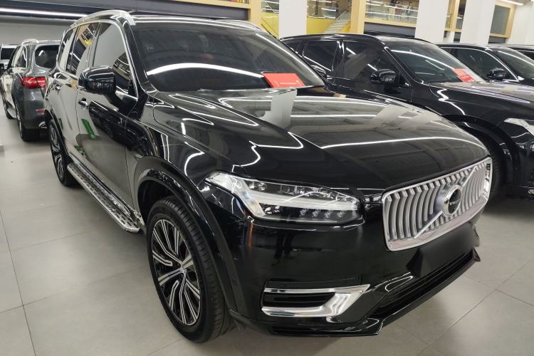 Used Volvo XC90 New Energy 2022 E-Drive Hybrid T8 Luxury Flagship 7-Seater Front Right 45 Deg