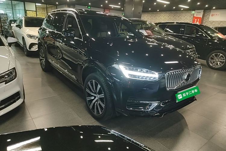 Used Volvo XC90 New Energy 2022 Facelift E-Drive Hybrid T8 Luxury Prestige 7-Seater Front Right 45 Deg