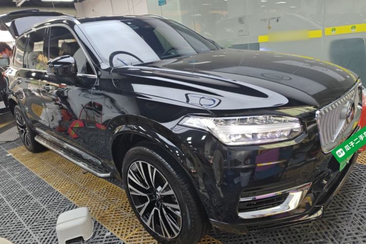 Used Volvo XC90 New Energy 2022 Facelift E-Drive Hybrid T8 Luxury Prestige 7-Seater Front Right 45 Deg