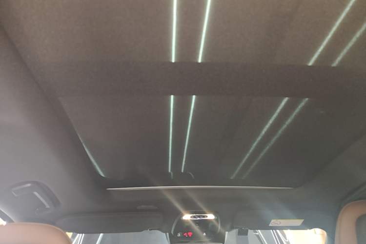 Used Volvo XC90 New Energy 2022 E-Drive Hybrid T8 Luxury Flagship 7-Seater Headliner