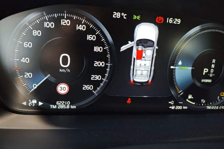 Used Volvo XC90 New Energy 2022 E-Drive Hybrid T8 Luxury Flagship 7-Seater Instrument Cluster