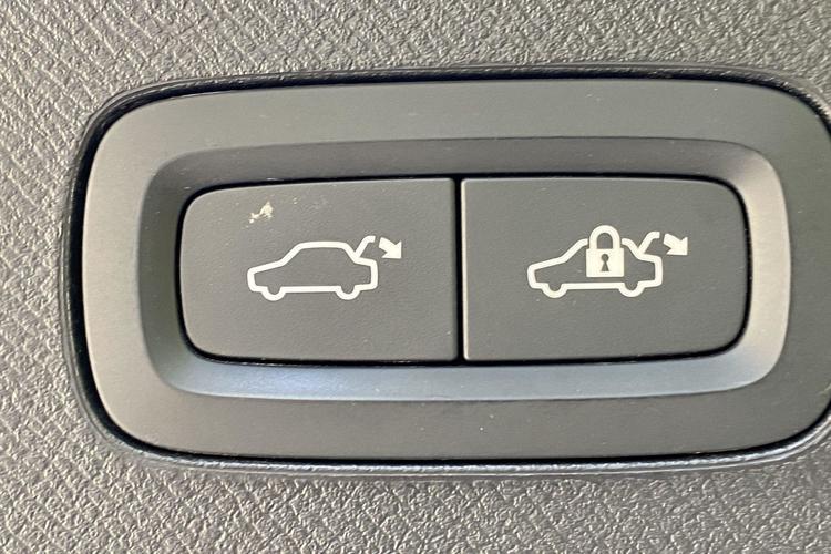 Used Volvo XC90 New Energy 2022 E-Drive Hybrid T8 Luxury Flagship 7-Seater Interior 1