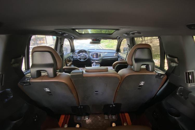 Used Volvo XC90 New Energy 2022 E-Drive Hybrid T8 Luxury Flagship 7-Seater Interior 10