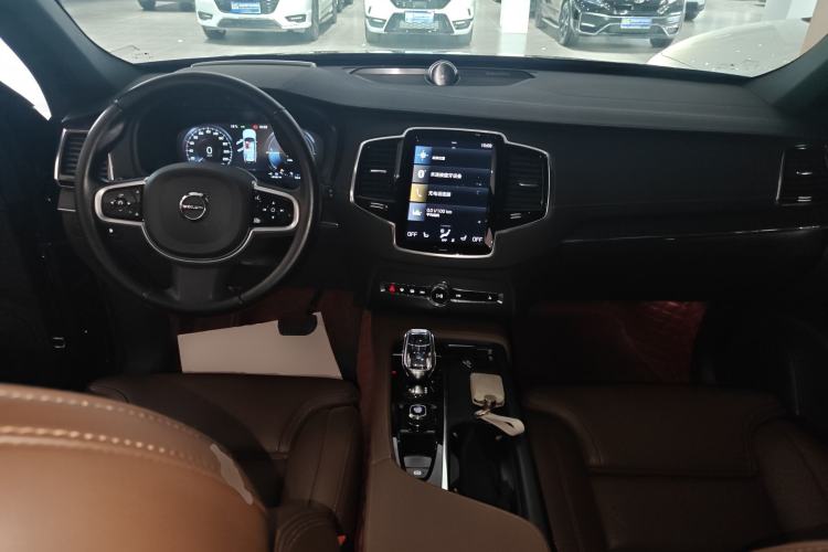 Used Volvo XC90 New Energy 2022 E-Drive Hybrid T8 Luxury Flagship 7-Seater Interior 2