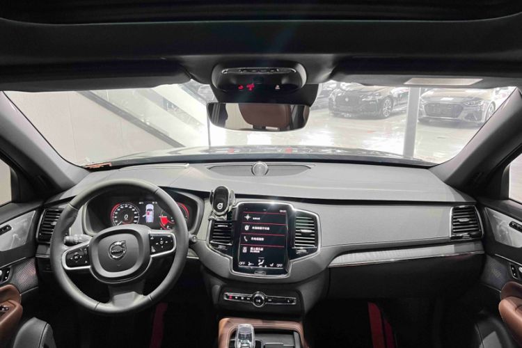 Used Volvo XC90 New Energy 2022 E-Drive Hybrid T8 Luxury Flagship 7-Seater Interior 2