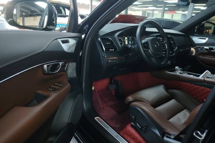 Used Volvo XC90 New Energy 2022 Facelift E-Drive Hybrid T8 Luxury Prestige 7-Seater Interior 3