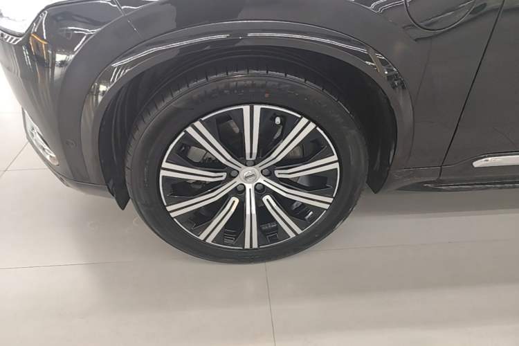 Used Volvo XC90 New Energy 2022 E-Drive Hybrid T8 Luxury Flagship 7-Seater Left Front Wheel Hub