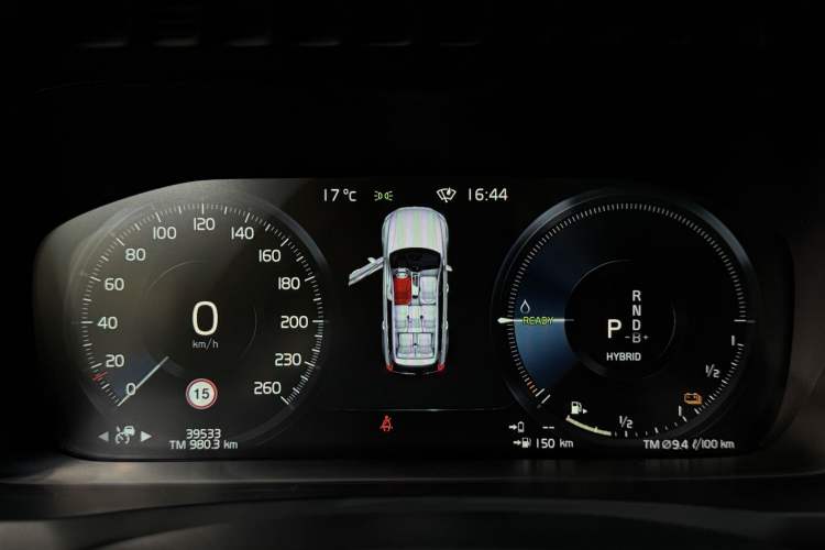 Used Volvo XC90 New Energy 2022 E-Drive Hybrid T8 Luxury Flagship 7-Seater Odometer Close Up