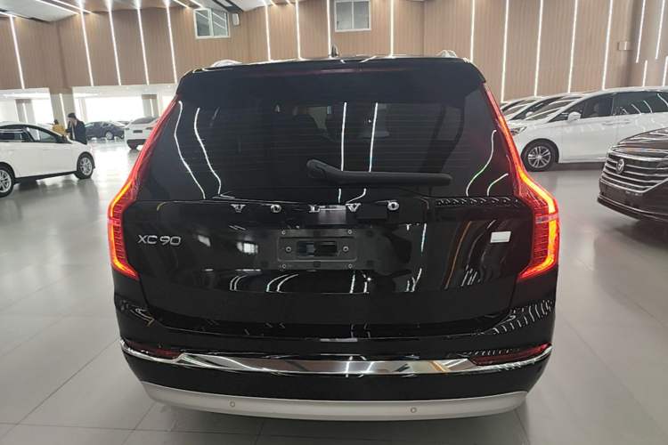 Used Volvo XC90 New Energy 2022 E-Drive Hybrid T8 Luxury Flagship 7-Seater Rear